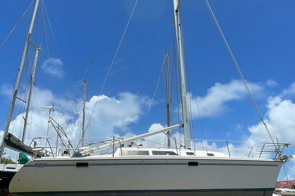 Water Wing 32ft Catalina Yacht For Sale
