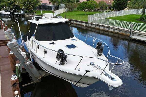 Photo of the 2007 Pursuit 335 Offshore