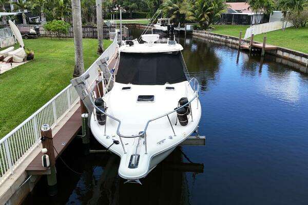 Photo of the 2007 Pursuit 335 Offshore