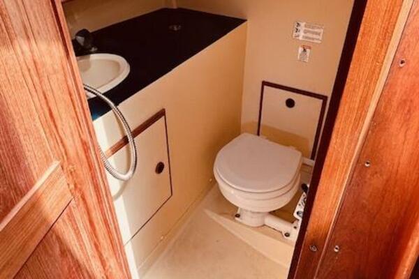 28ft Pearson Yacht For Sale