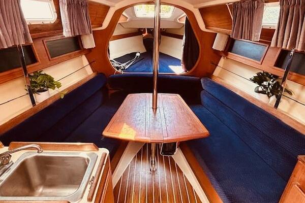28ft Pearson Yacht For Sale