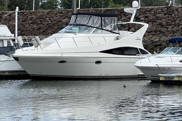 36-ft-Carver-2004-Mariner-Stamford Connecticut United States yacht for sale