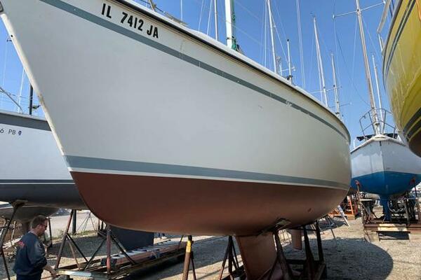 33ft Hunter Yacht For Sale