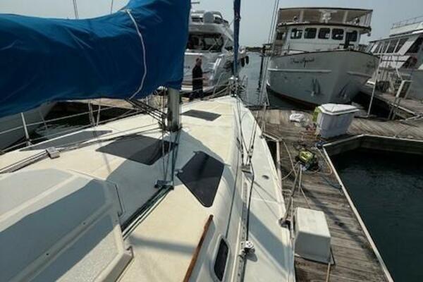 33ft Hunter Yacht For Sale