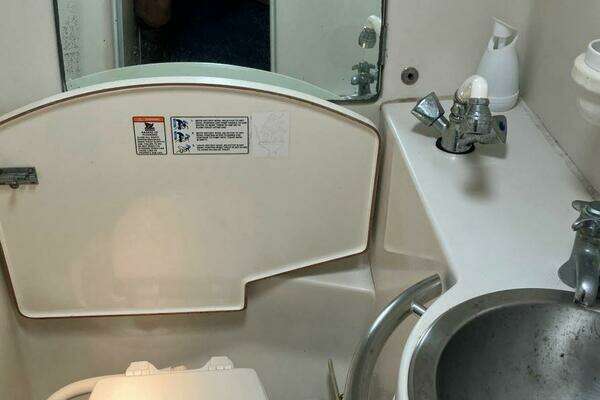 Photo of the 1991 Beneteau Moorings 38