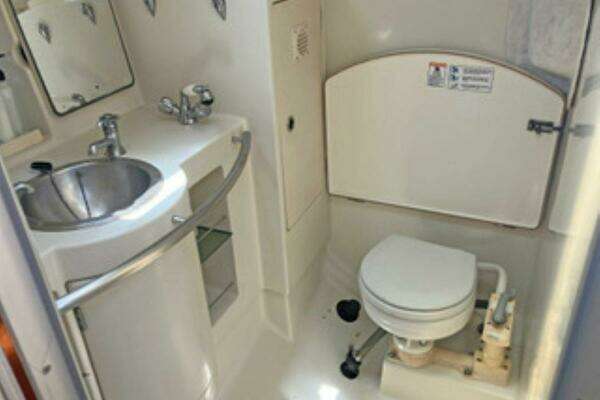 Photo of the 1991 Beneteau Moorings 38