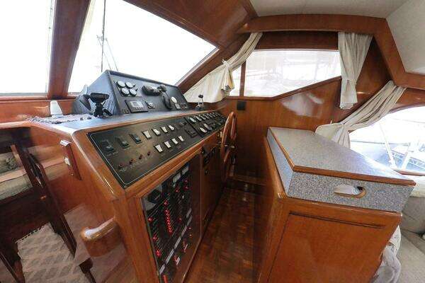 1998 Ocean Alexander 50