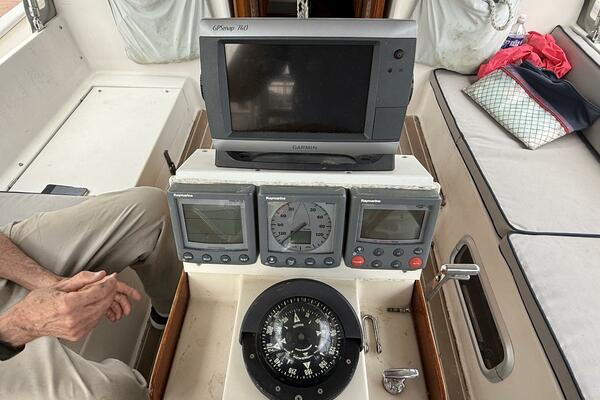 31ft Gozzard Yacht For Sale 31ft Gozzard Yacht For Sale