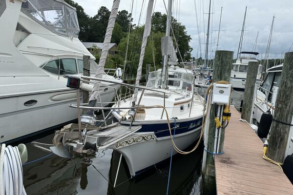 31ft Gozzard Yacht For Sale 31ft Gozzard Yacht For Sale
