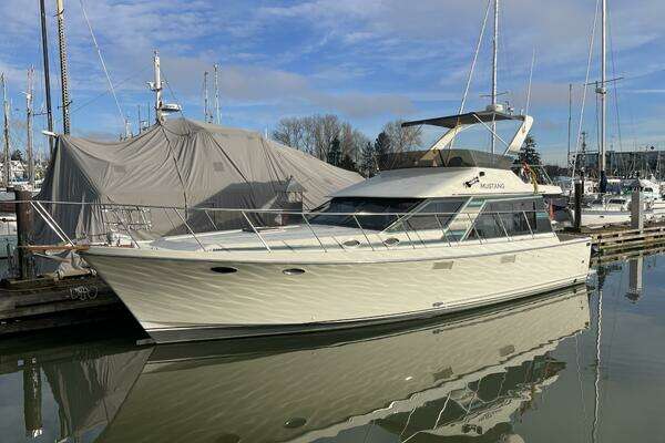 44-ft-Tollycraft-1988-EY440-richmond British Columbia Canada yacht for sale
