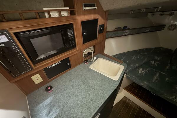 28ft Carolina Classic Yacht For Sale
