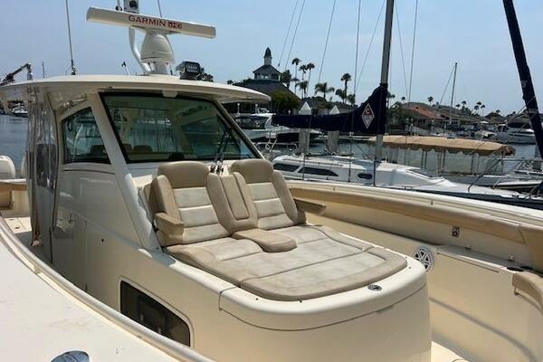 Scout 420LXF 42ft Scout Yacht For Sale