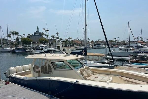 Scout 420LXF 42ft Scout Yacht For Sale