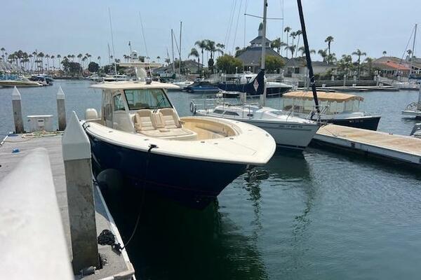 Scout 420LXF 42ft Scout Yacht For Sale