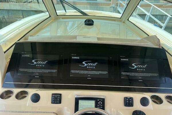 Scout 420LXF Yacht For Sale