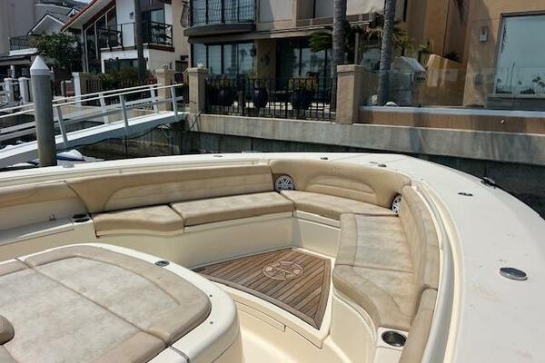 Scout 420LXF 42ft Scout Yacht For Sale