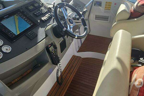2015 Beneteau 38