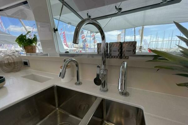 Bali 4.4 Galley Sink