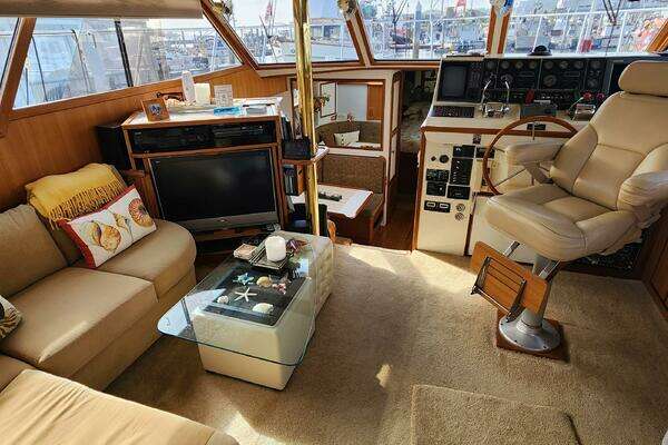 Photo of the 1988 Vantare 44 Aft Cabin "SEQUEL"