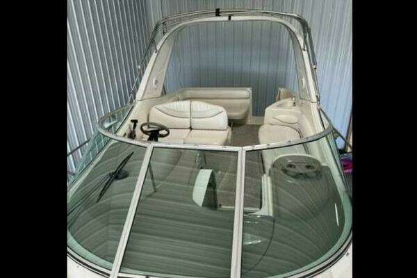 Photo of the 2001 Maxum SCR