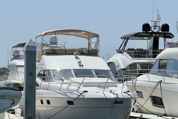 2000 Viking Princess 52