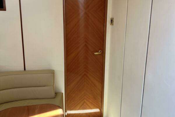 2000 Viking Princess 52