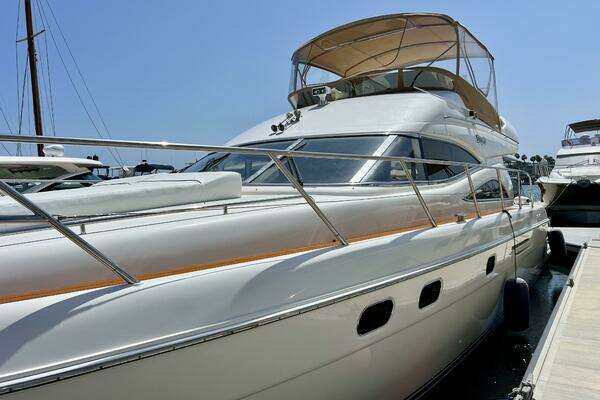 2000 Viking Princess 52