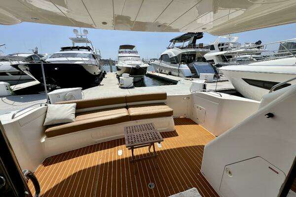 2000 Viking Princess 52