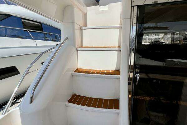 2000 Viking Princess 52