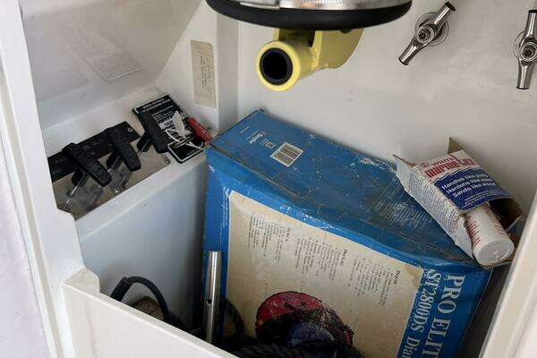 2000 Viking Princess 52