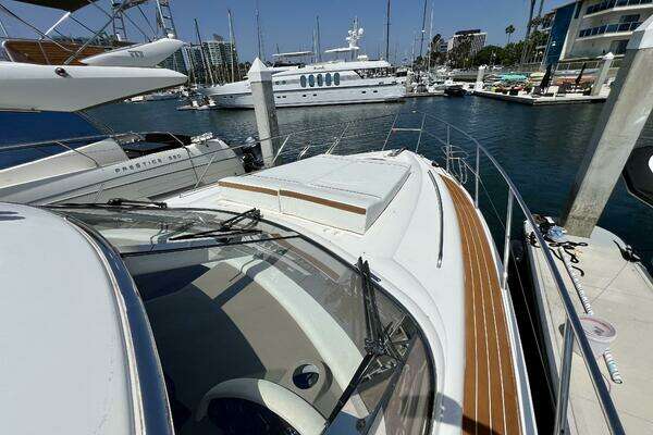 2000 Viking Princess 52