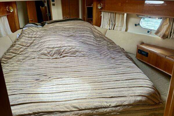 2000 Viking Princess 52