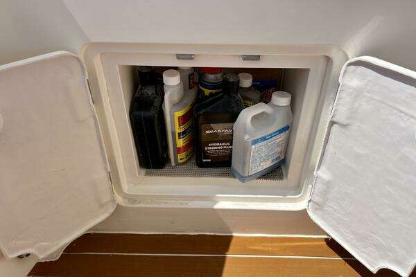 2000 Viking Princess 52