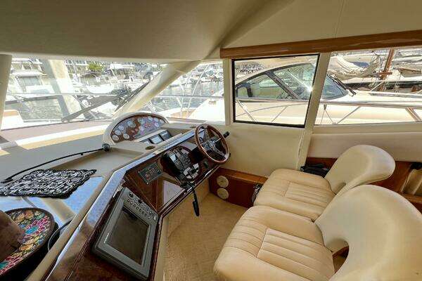 2000 Viking Princess 52