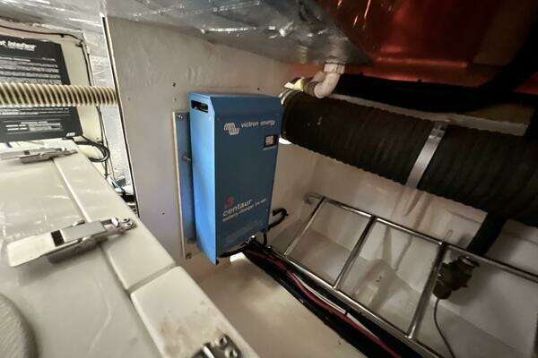 2000 Viking Princess 52