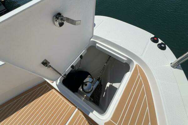 Nimbus T9 Yacht For Sale