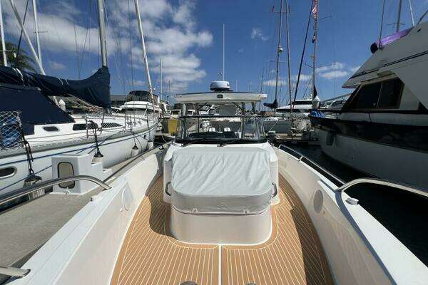 Nimbus T9 Yacht For Sale