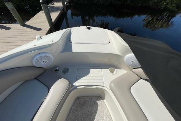 22ft Sea Ray Yacht For Sale