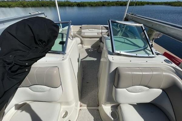 22ft Sea Ray Yacht For Sale