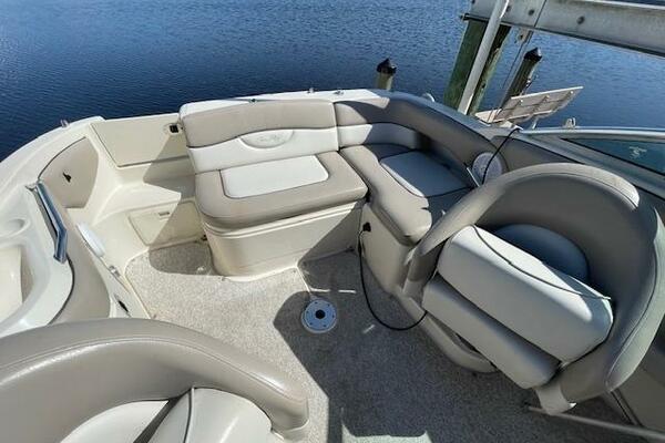 22ft Sea Ray Yacht For Sale