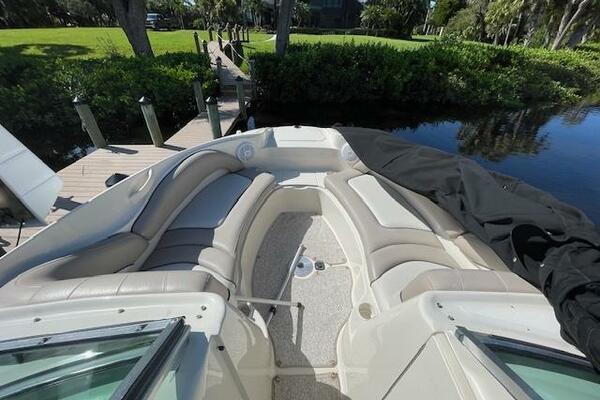 22ft Sea Ray Yacht For Sale