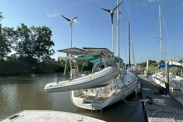Photo of the 1997 Beneteau 461 "Blue"