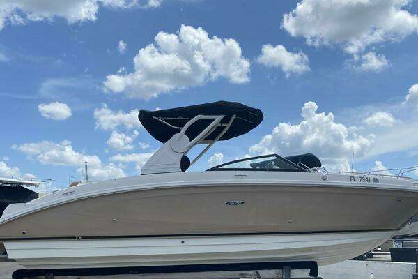 27-ft-Sea Ray-2018-270 SDX-Stow-A-Way-Palm Harbor Florida United States yacht for sale
