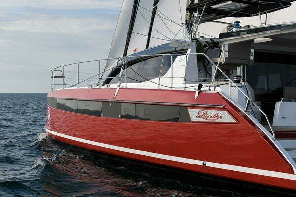 56-ft-Privilege-2021-Cape Canaveral yacht for sale