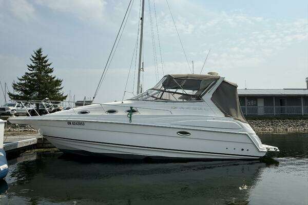 28-ft-Regal-2005-2860 Commodore-Midland Ontario Canada yacht for sale