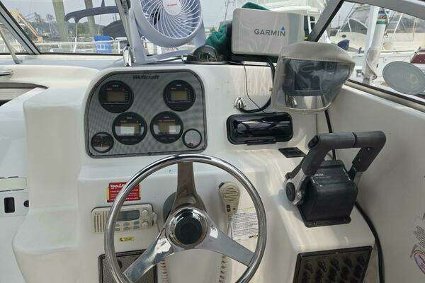 Photo of the 2000 Wellcraft 230 Coastal