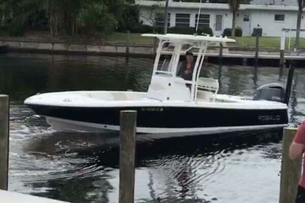 25-ft-Robalo-2015-Cayman-Punta Gorda Florida United States yacht for sale