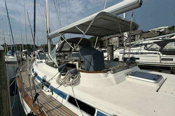 Photo of the 1999 Bavaria Ocean 42