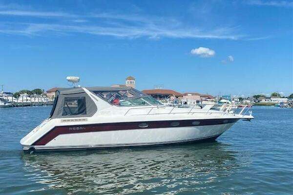 40-ft-Regal-1994-Commodore 400-Beaverton Ontario Canada yacht for sale
