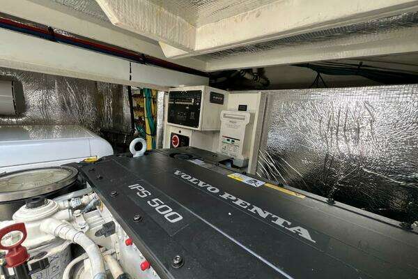 2016 Cruisers Yachts 41